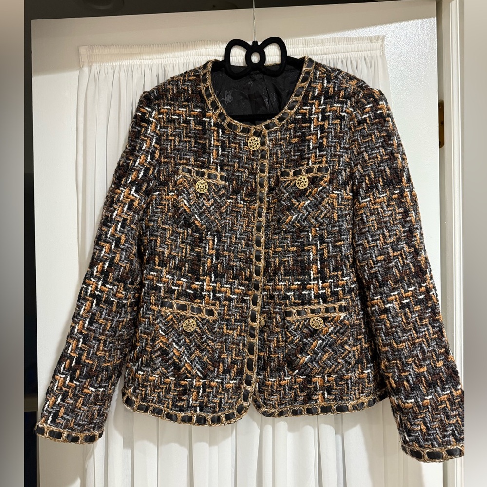Elegant Women's Tweed Blazer - Black, Brown, and Tan